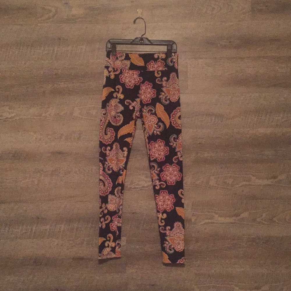 NWOT LuLaRoe Leggings